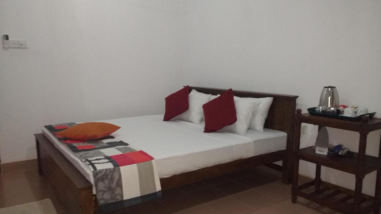 Serendib Garden Resort Habarana Bagian luar foto