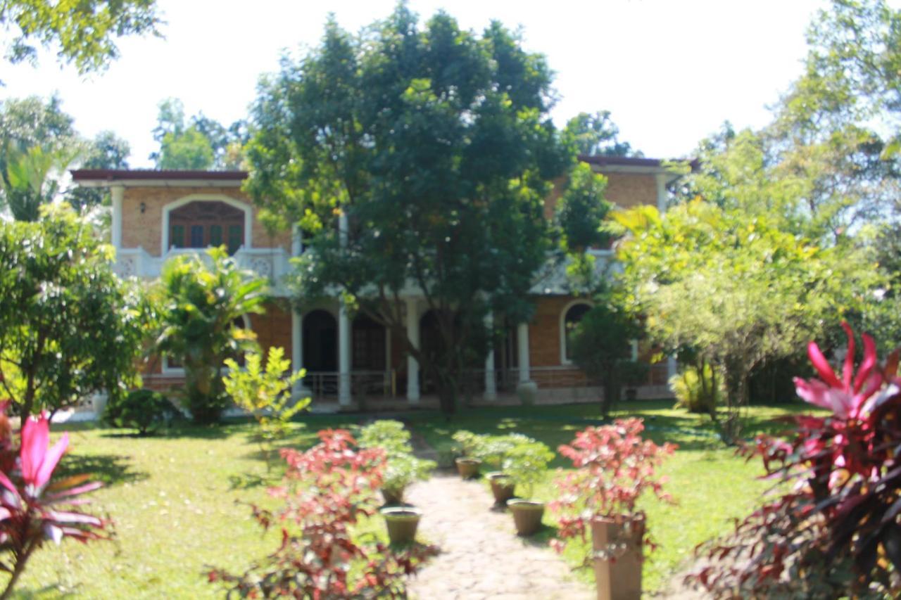 Serendib Garden Resort Habarana Bagian luar foto